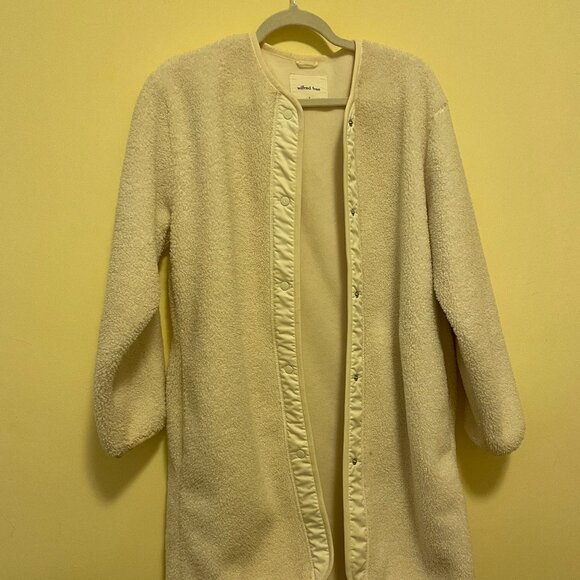 Aritzia fleece liner jacket in light birch. - Picture 1 of 1